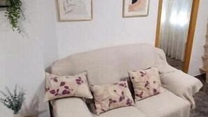 Living area - Malvarrosa Beach Studio Apartment 10 (València)