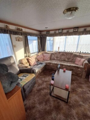 Living area - Vrbo Property (Couvin)