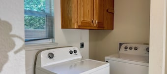 7-Bedroom 4 Bath House in Wylie, Near HWY 78, Full Amenities