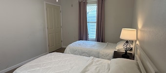 7-Bedroom 4 Bath House in Wylie, Near HWY 78, Full Amenities