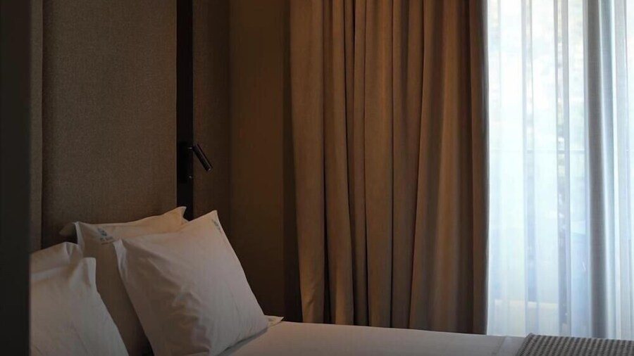 Elmare Hotel