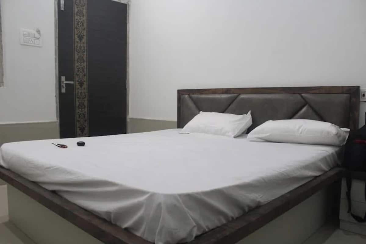 Deluxe Double Room, City View