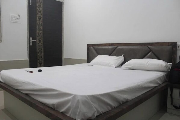 Deluxe Double Room, City View - Hotel Krishna Pokhran (Pokhran)