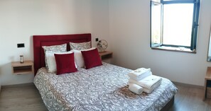 Room - Vrbo Property (Marinha Grande)