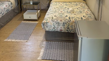 Desk, iron/ironing board, internet, bed sheets
