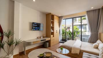 Luxury Studio, City View | WiFi (free)