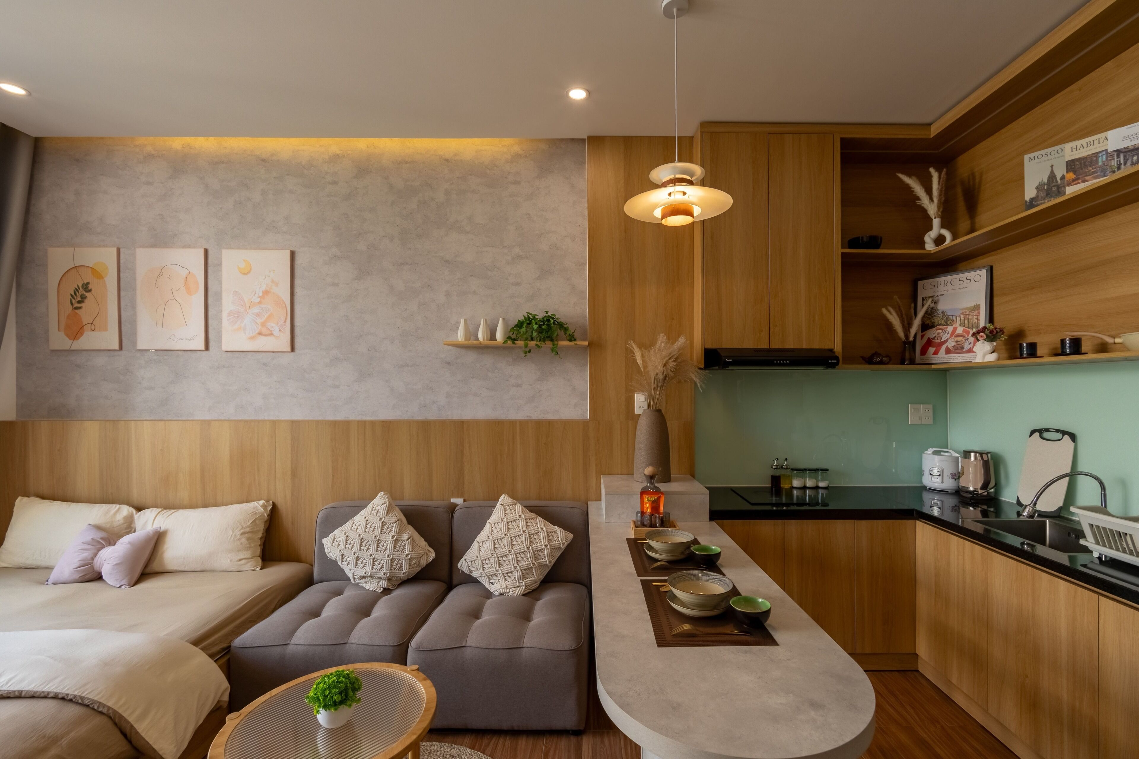 Luxury Studio, City View | Interior