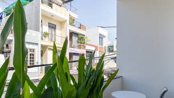 Luxury Studio, City View | Outdoor dining