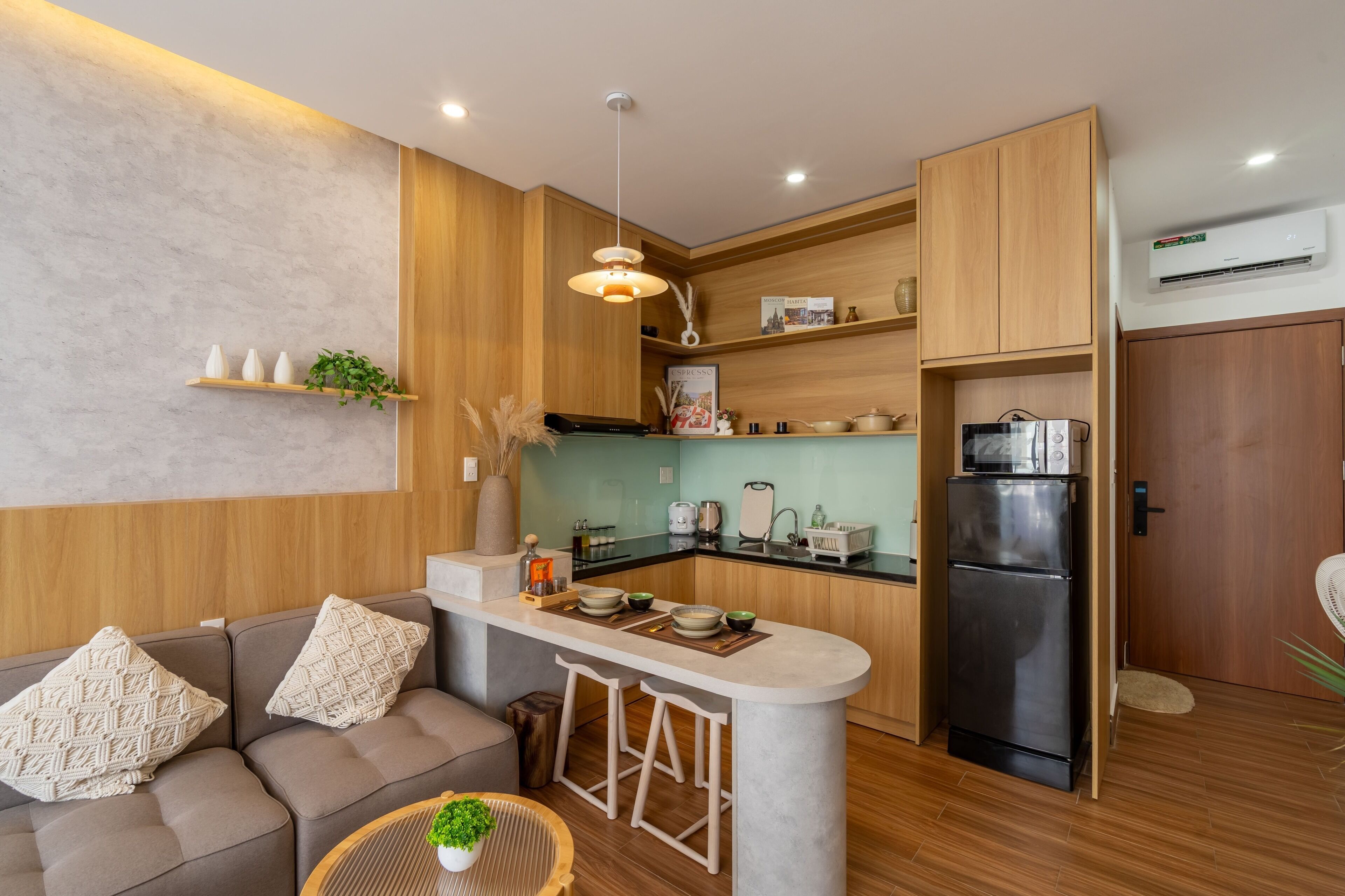 Luxury Studio, City View | Interior