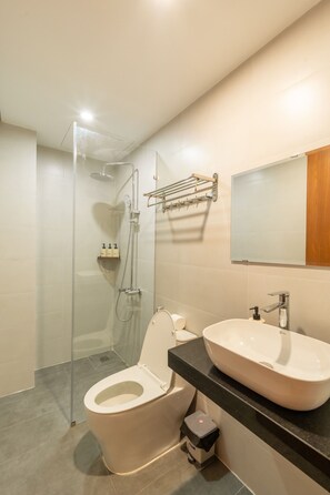 Bathroom - BaBô Homestay (Da Nang)