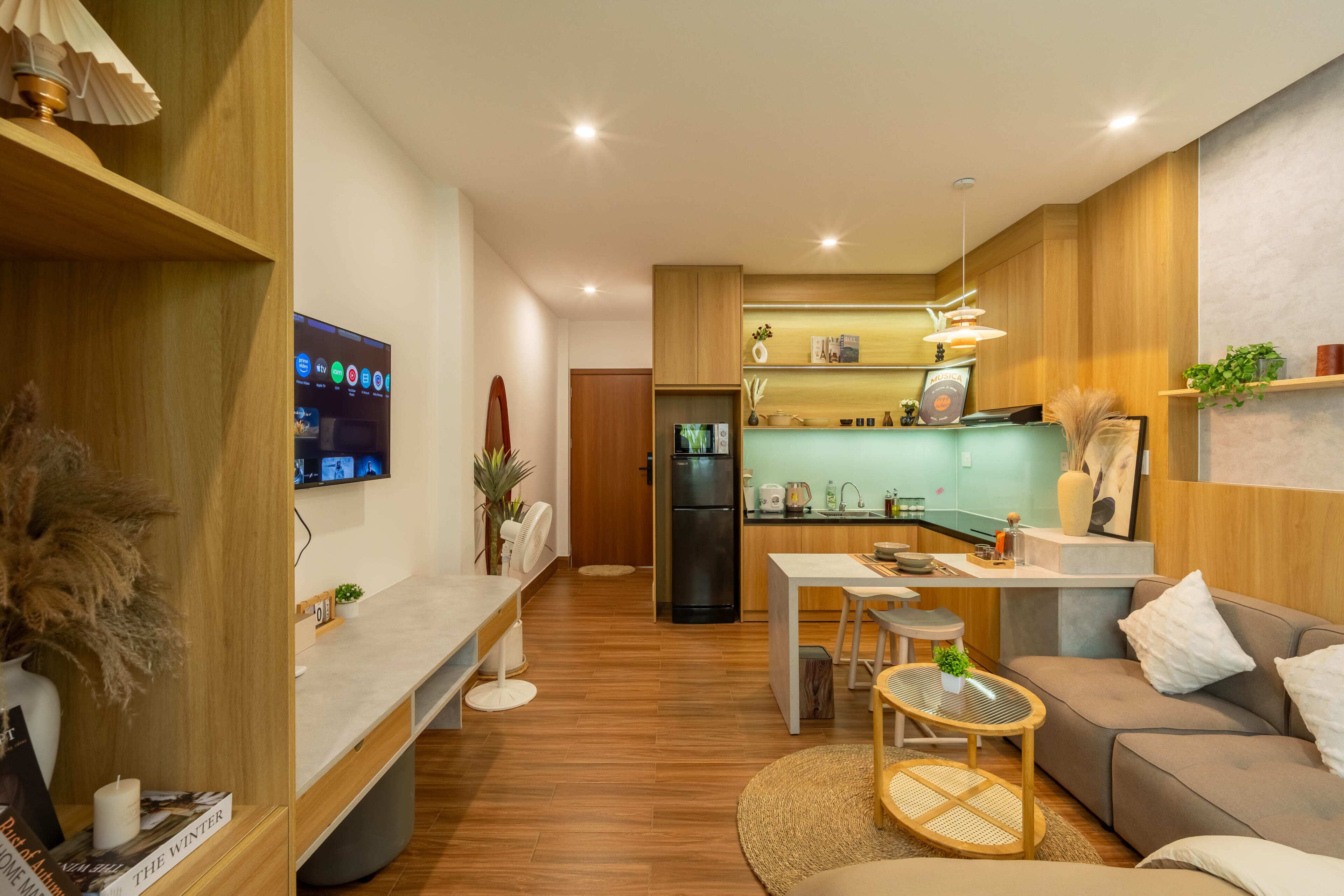 Deluxe Studio | Living area