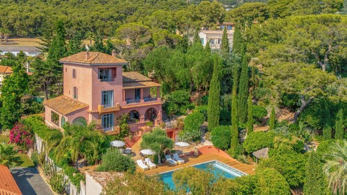 Villa Arcadia: Sleeps 14, 5x11 Pool, Ocean View, Near the Beach, Petanque, Ping-Pong