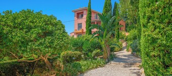 Villa Arcadia: Sleeps 14, 5x11 Pool, Ocean View, Near the Beach, Petanque, Ping-Pong