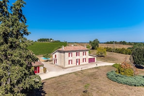 Exterior - Château Haut Cazevert Guesthouse with Pool, Wi-Fi, and Air Conditioning (Blasimon)