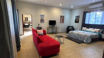 1 bedroom, iron/ironing board, WiFi (free), bed sheets