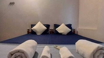 Deluxe Double Room, Balcony, Mountain View