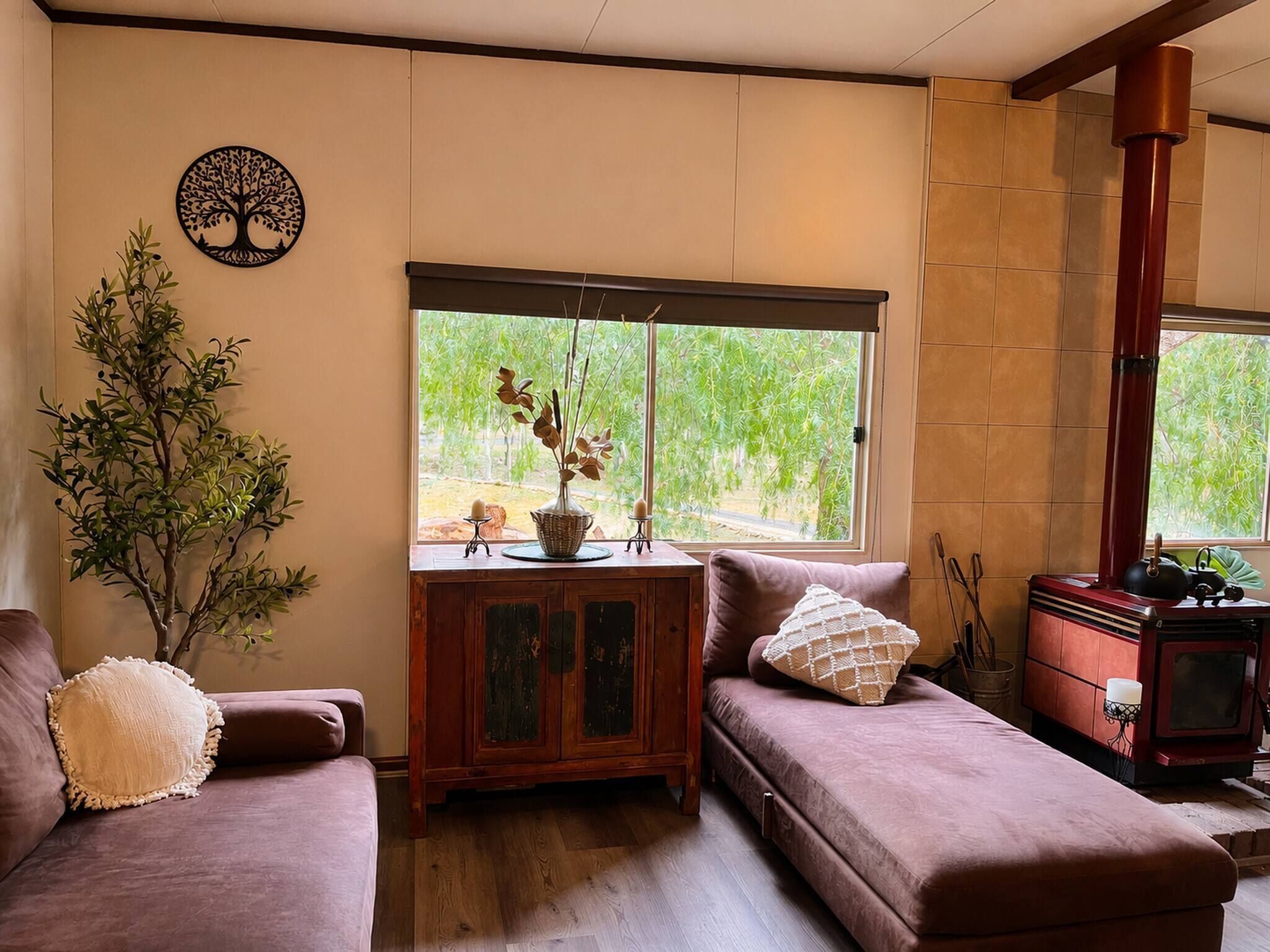 House, 2 Bedrooms, Fireplace | Living area