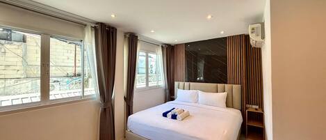 1 bedroom, internet, bed sheets