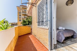 Chambre double ou avec lits jumeaux, balcon | Accès au Wi-Fi (inclus)