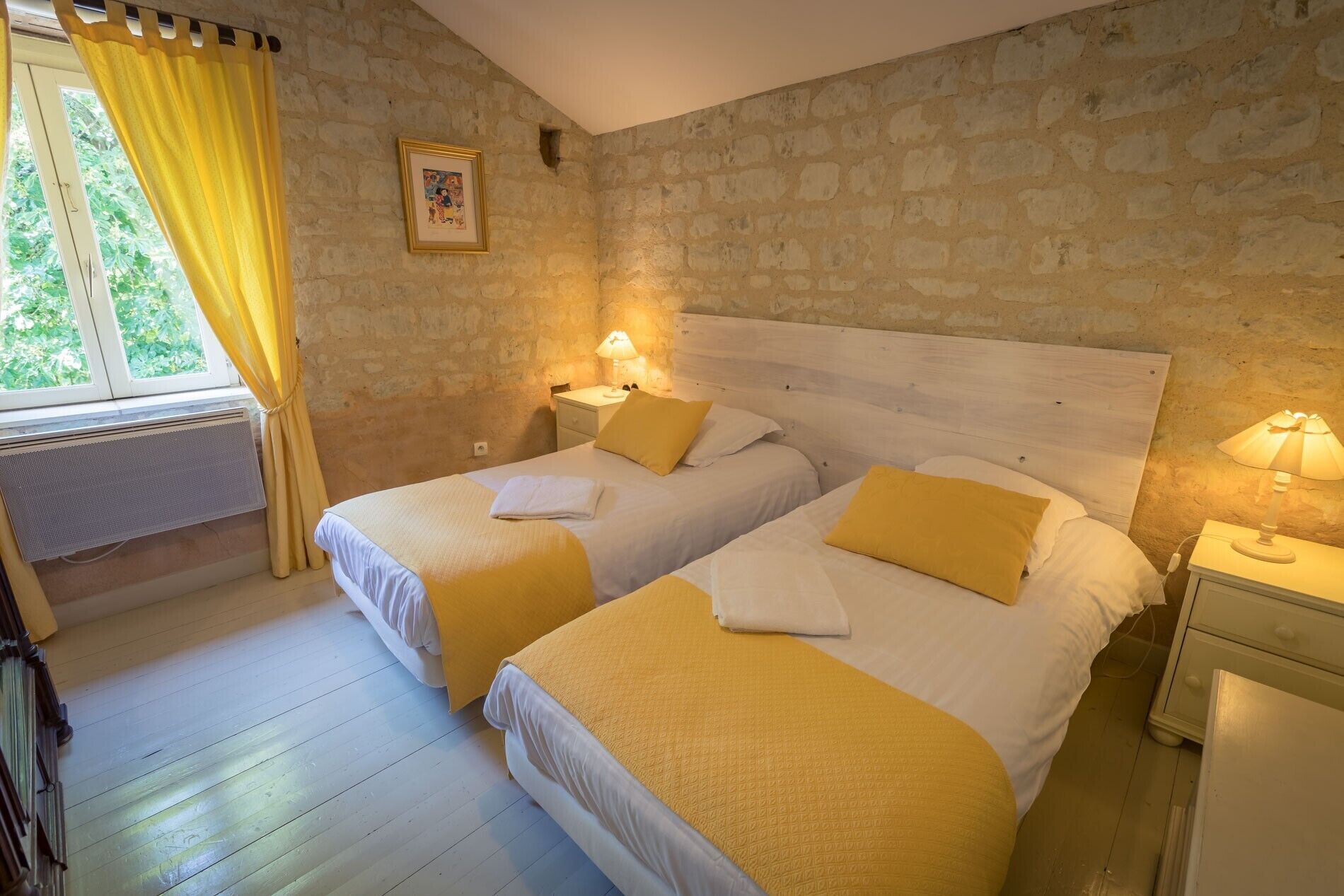 4 chambres, fer et planche à repasser, Wi-Fi, literie fournie