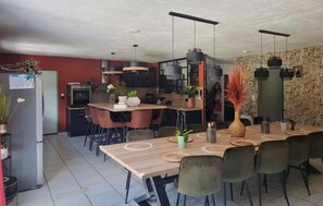 Dining - Maison Familiale en Campagne (Levis)
