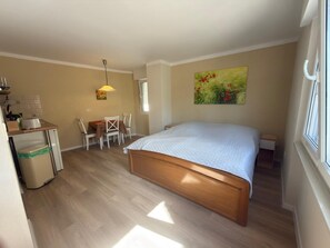 Room - Vrbo Property (Bernkastel-Kues)