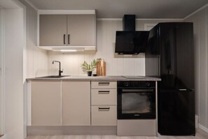 Private kitchen - Sydpol Designer Home Classic Apartment (Tromsø)