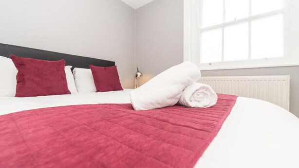 Deluxe appartement | Verduisterende gordijnen, een strijkplank/strijkijzer, gratis wifi