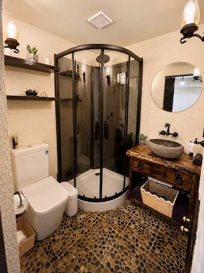 Villa, 1 Bedroom | Bathroom - The Grotto Escape to Something Truly Unique (Charbon)