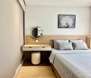 Family Apartment, 2 Bedrooms, Kitchen, City View - Spacious modern 2BR apartment Phu Quoc (Phu Quoc)