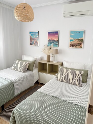 Detached 3-Bed Villa with Shared Pool near La Zenia, Orihuela Costa