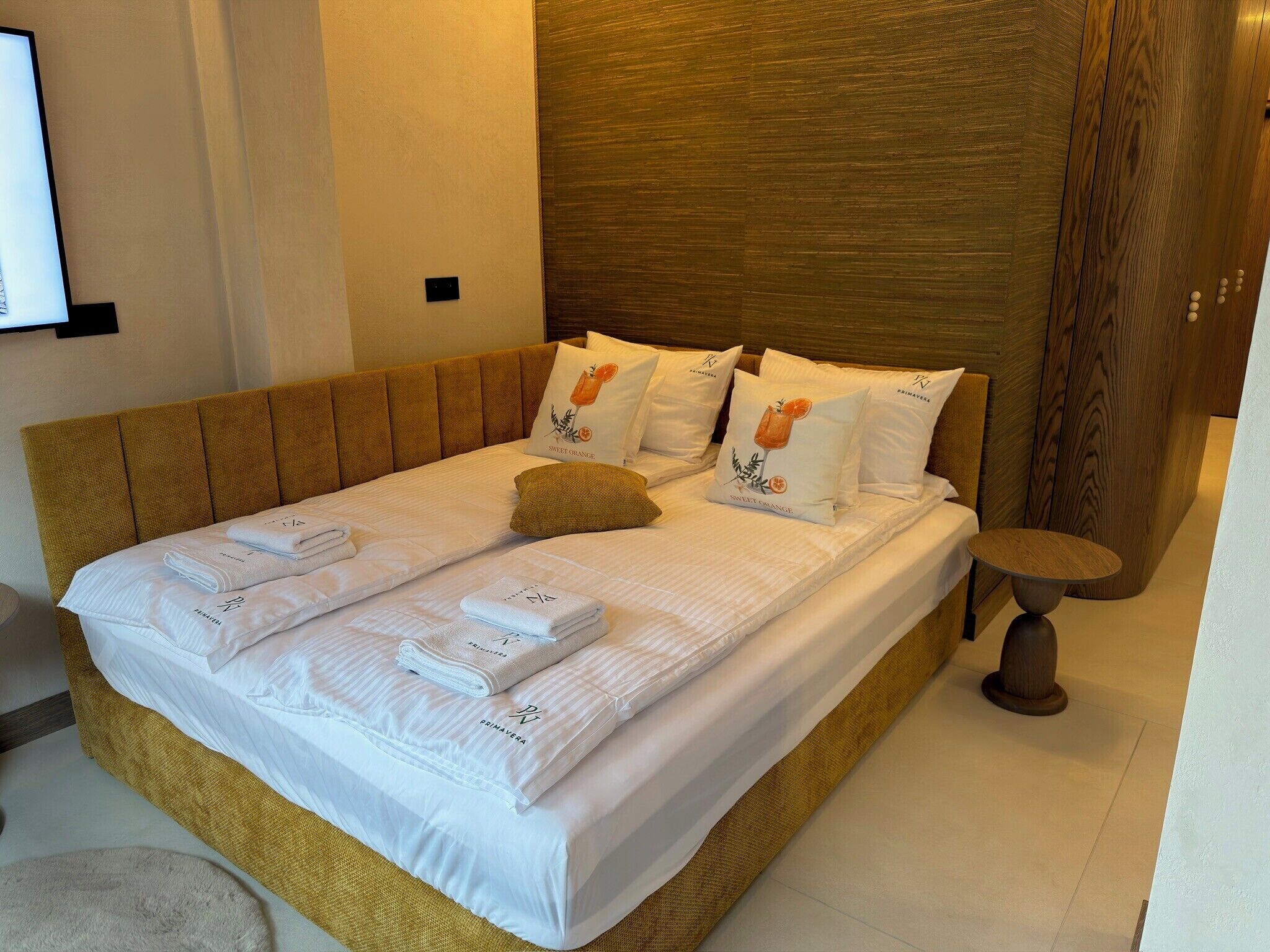 Suite estudio Premium, balcón | Cortinas opacas, tabla de planchar con plancha, wifi gratis
