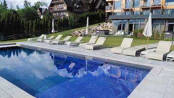 Außenpool (je nach Saison geöffnet)