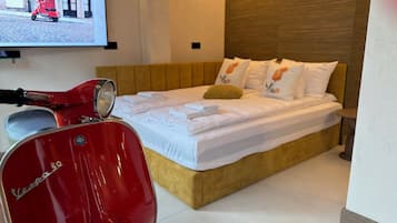 Premium-Studiosuite, Balkon | Verdunkelungsvorhänge, Bügeleisen/Bügelbrett, kostenloses WLAN