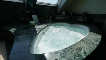 Luxury Double Room | Bathroom