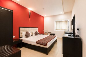 Premium Room | Blackout curtains, iron/ironing board (on request), free WiFi - Viz Park Hotel-Business Hotel GIDC Anand (Anand)