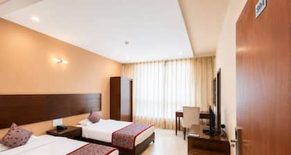 Viz Park Hotel-Business Hotel GIDC Anand