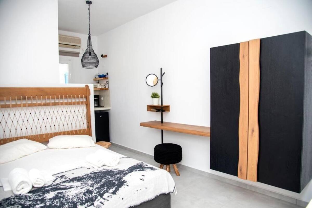 Deluxe Double Room, Courtyard View