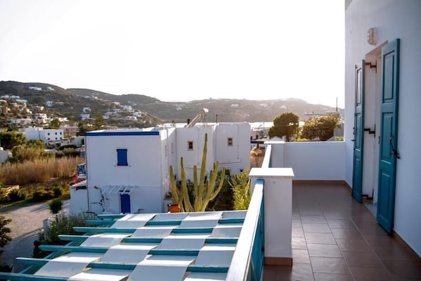 Classic Apartment, Balcony, Partial Sea View | Property grounds