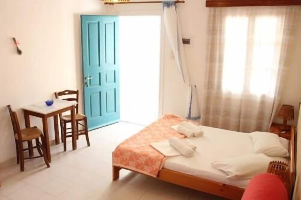 Classic Double Room, Patio, City View