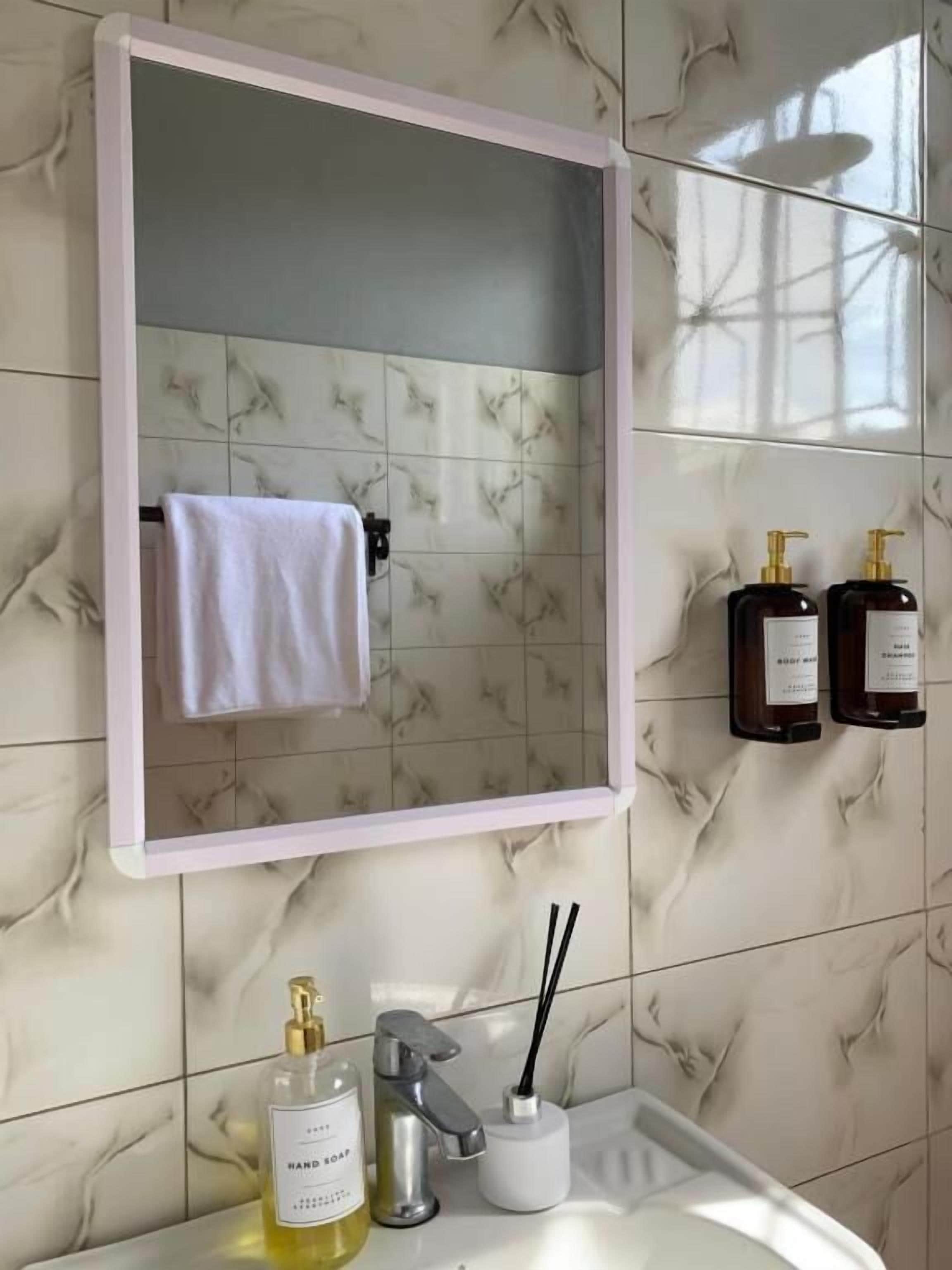 Apartment, Balcony, Garden View | Bathroom | Slippers