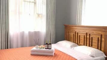 Apartment, Balcony, Garden View | Iron/ironing board, free WiFi