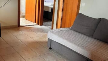 Apartamento, 2 habitaciones, vistas a la colina | Wifi gratis