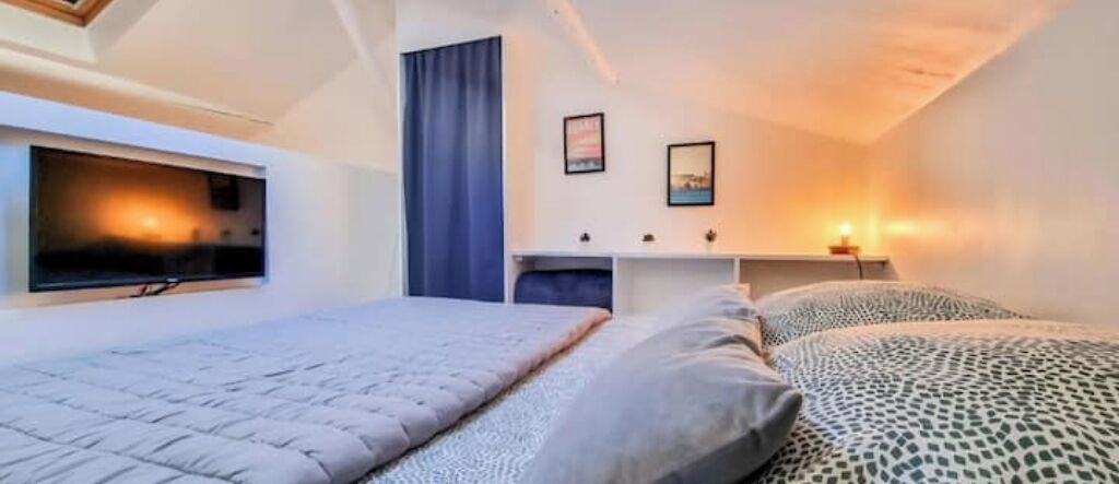 1 chambre, fer et planche à repasser, Wi-Fi, draps fournis