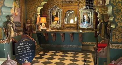 Hotel Bhairon Vilas Bikaner