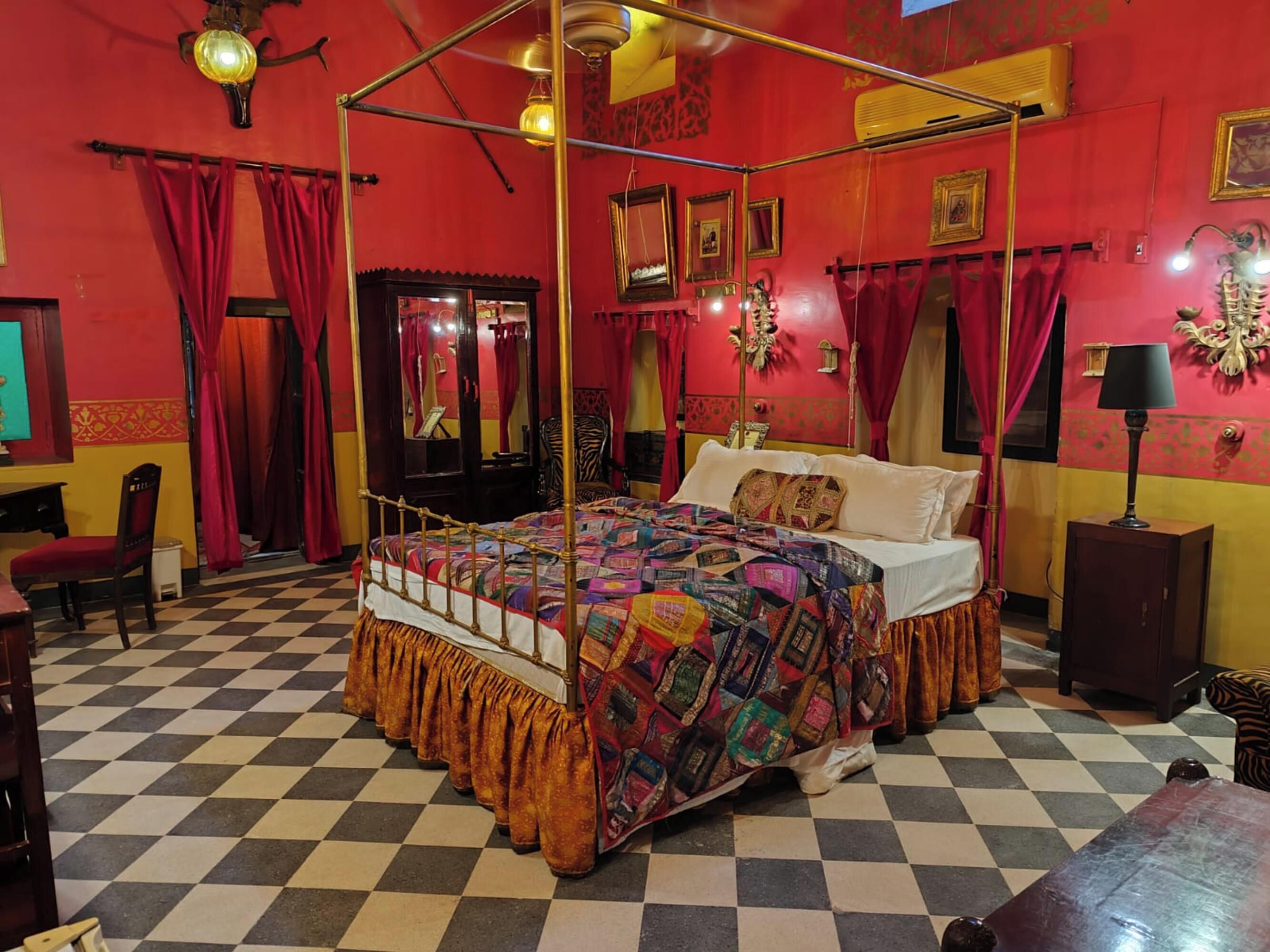 Luxury Double Room, City View | Desk, free WiFi