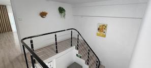 Nhà Duplex tiện nghi đơn giản | Nội thất