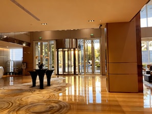Classic Studio, Multiple Beds, Non Smoking, Kitchenette | Lobby - Shanghai Hills & Ease Residence nearNeCC (Shanghai)