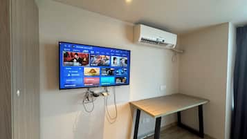 Comfort Apartment, 2 Bedrooms, Non Smoking, Kitchenette | Interior