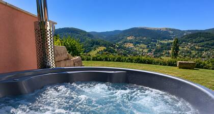 Villa « Gîte Heibel » avec vue sur la montagne, Jacuzzi et climatisation